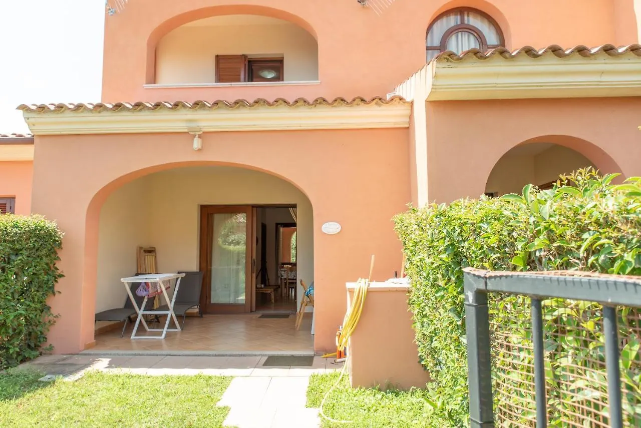 Villetta Olivastro San Teodoro  Italia